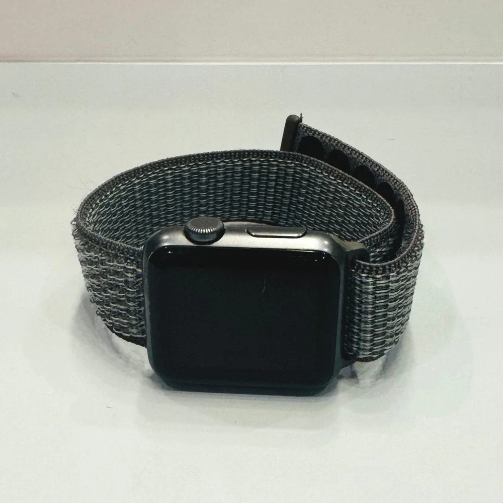 Apple Watch Series 1 38mm Space Gray Aluminum Locked For Parts